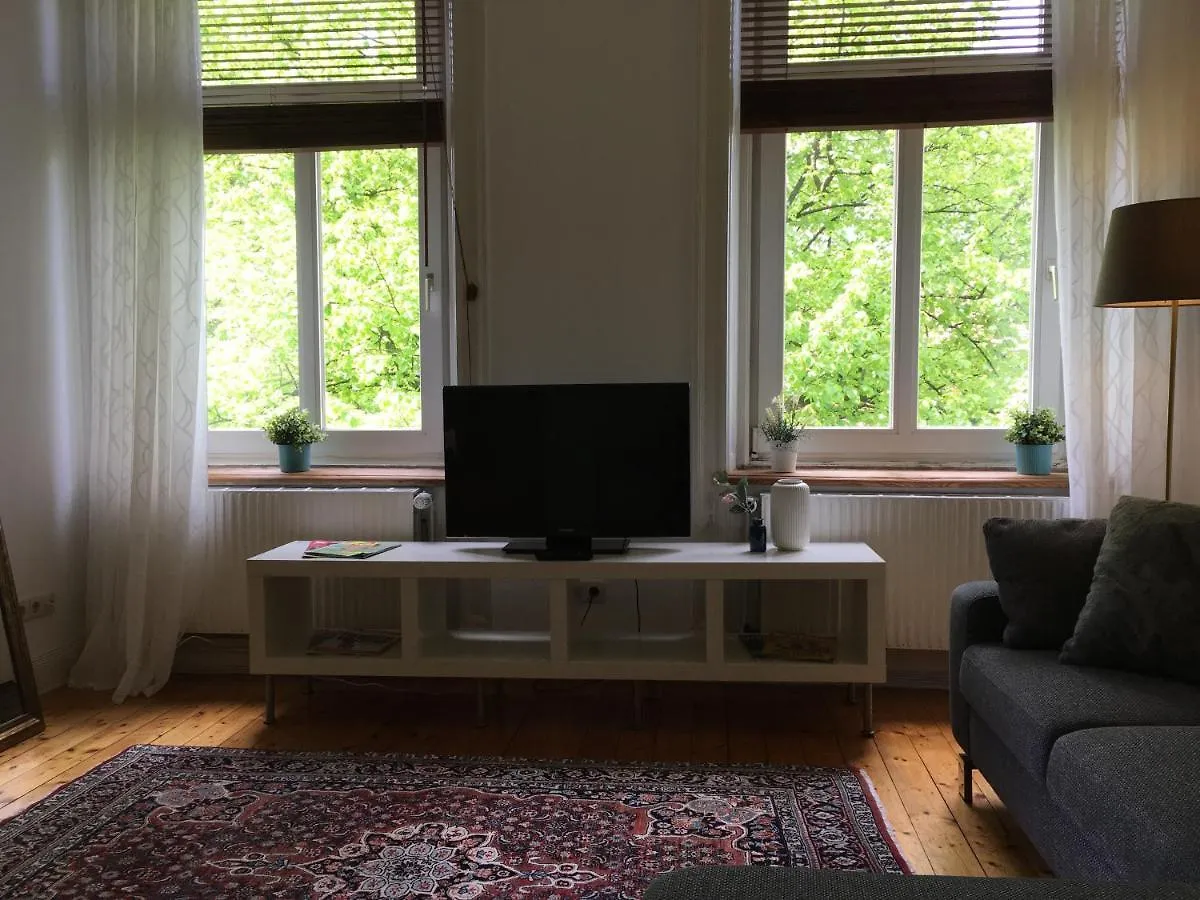 Jugendstilwohnung In The Heart Of Hamburg Homestay